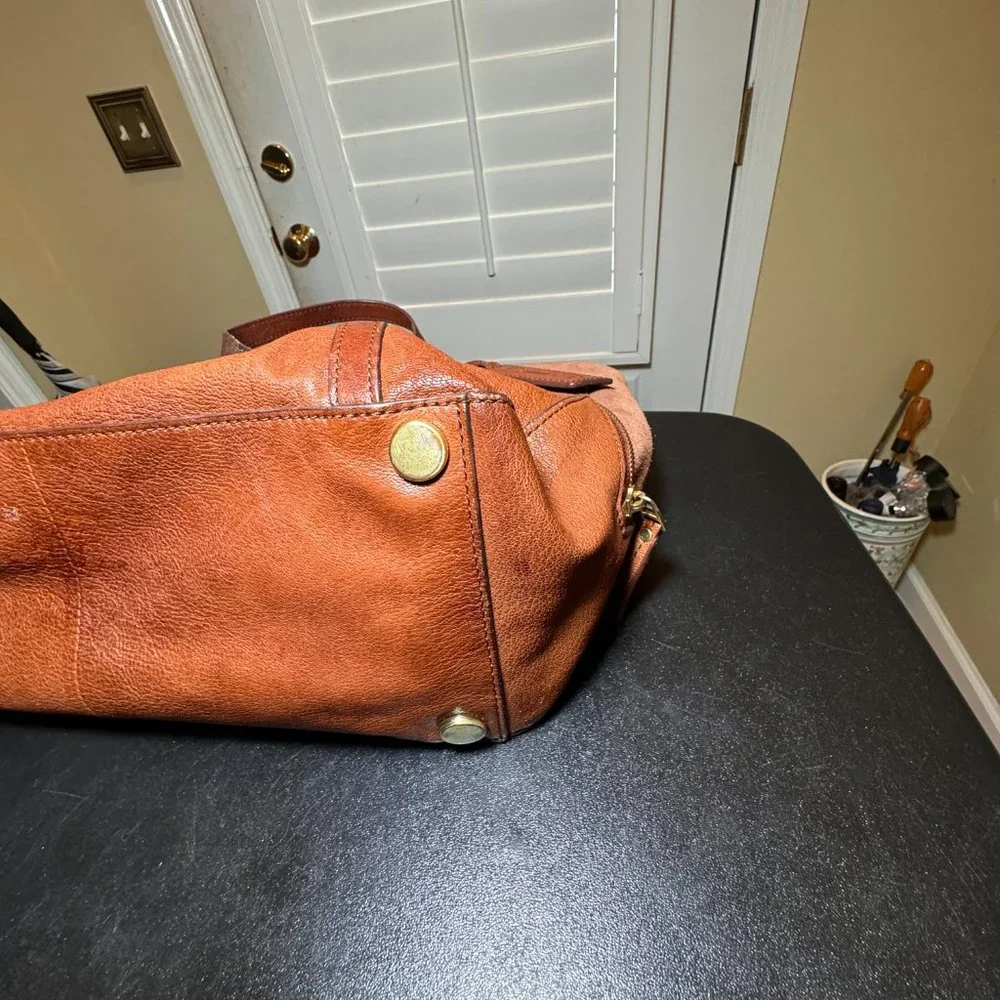 Fossil tan  gwen expandable leather tote bag